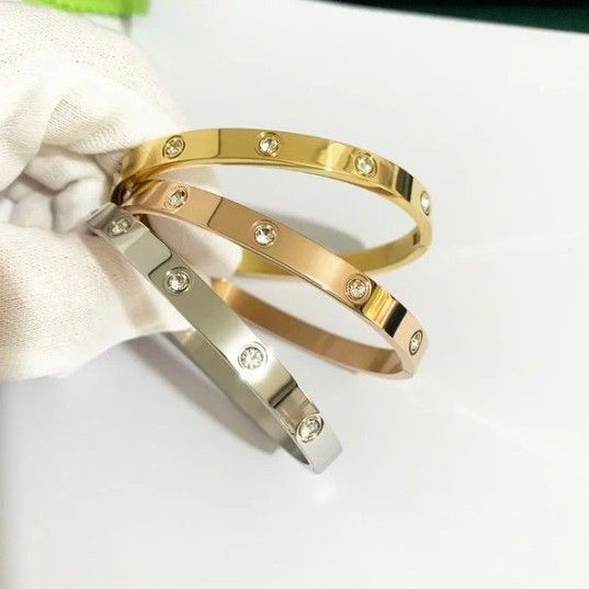 18K Gold-Plated G16 Stainless Steel Diamond Eternal Couple Bracelet for Women